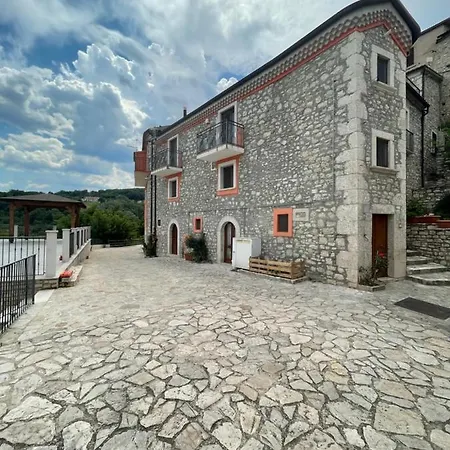 Pensión Affittacamere Il Campanaro Campolattaro